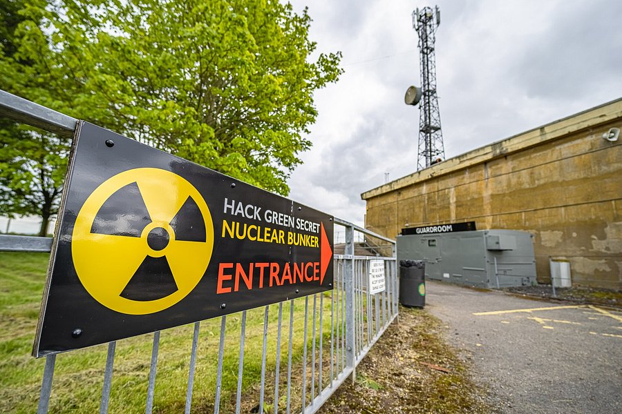 Hack Green Secret Nuclear Bunker image