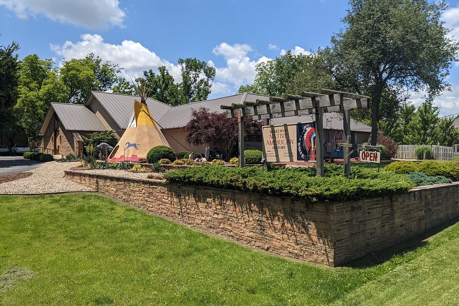 Museum of Native American History image