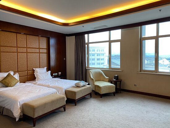 Things To Do in Jufeng Business Hotel, Restaurants in Jufeng Business Hotel