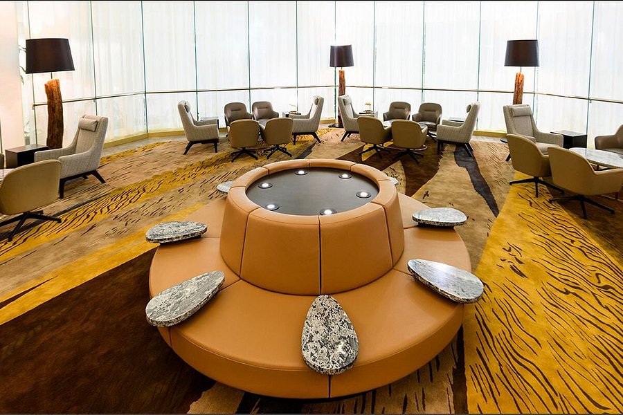 Plaza Premium Lounge (International Departures) image