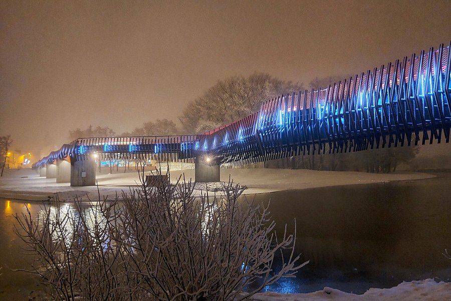 Pėsčiųjų tiltas per Ventos upę image