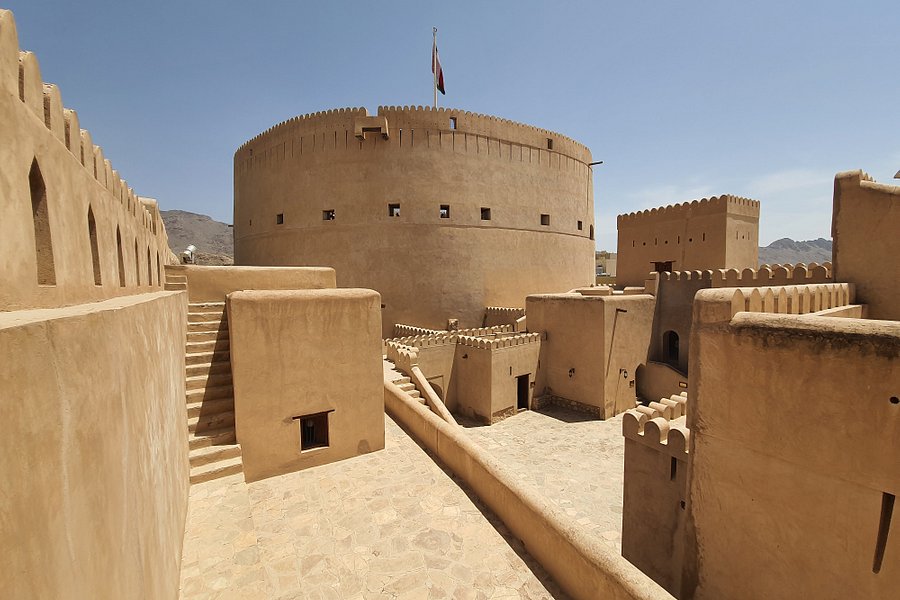 Nizwa Fort Oman image