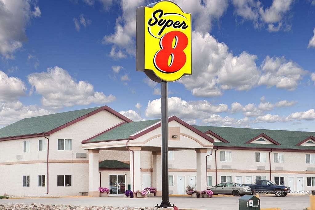 Things To Do in Super 8 by Wyndham Kindersley, Restaurants in Super 8 by Wyndham Kindersley