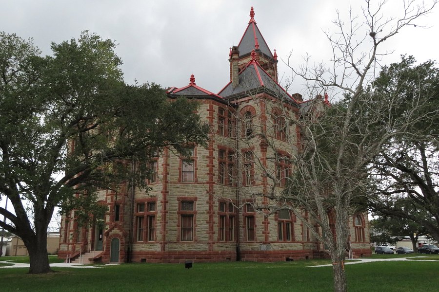 Dewitt County Courthouse image