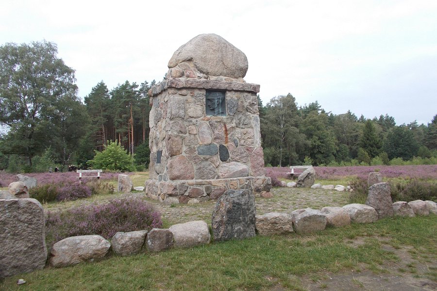Hermann Löns Denkmal image