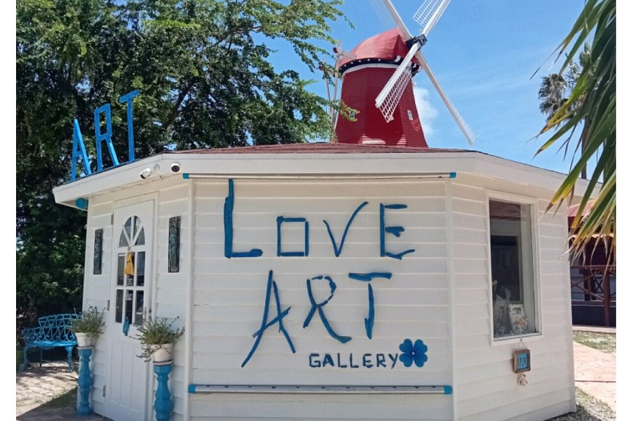 Love Art Aruba image