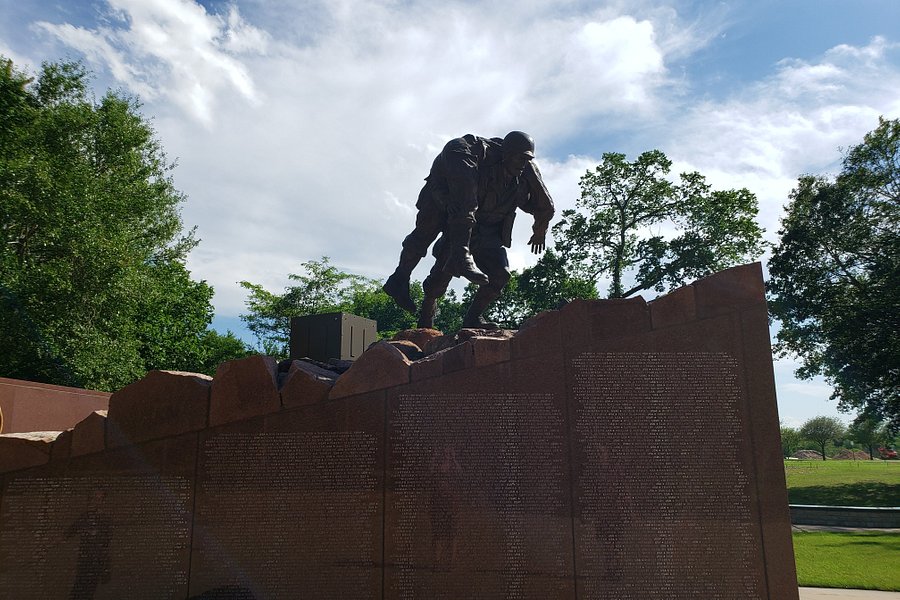 Brazos Valley Veterans Memorial image