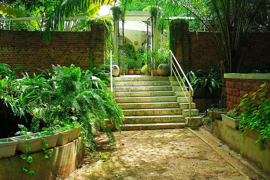 Ceylon Kingsmen Garden image