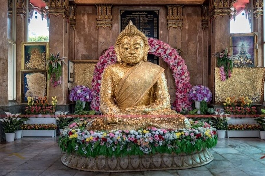 Venerable Luang Pho Sanctuary image