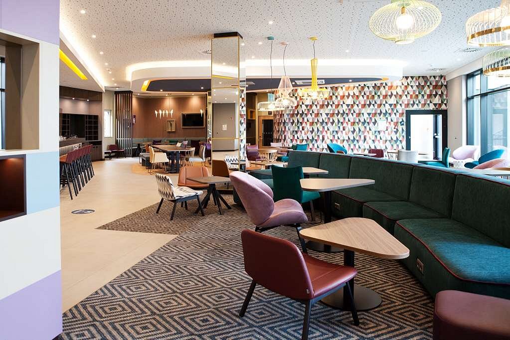 Things To Do in Movenpick Hotel Munchen Airport, Restaurants in Movenpick Hotel Munchen Airport