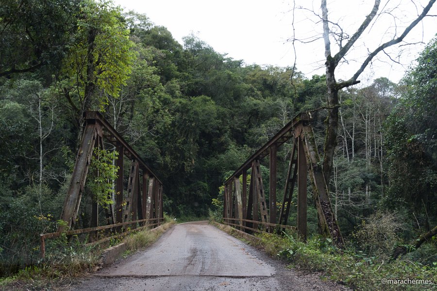 Ponte de Ferro Sobre Rio São Marcos image
