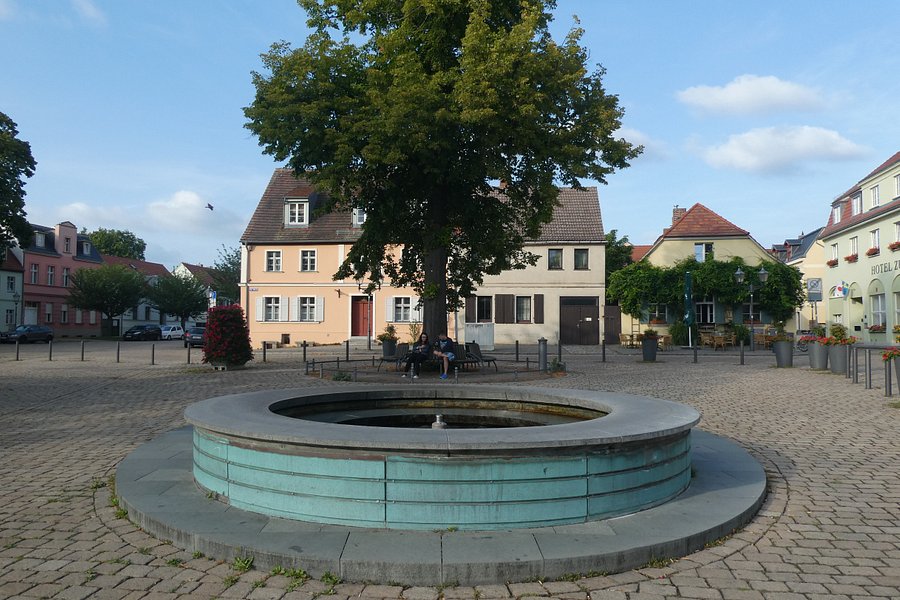 Brunnen Markt image