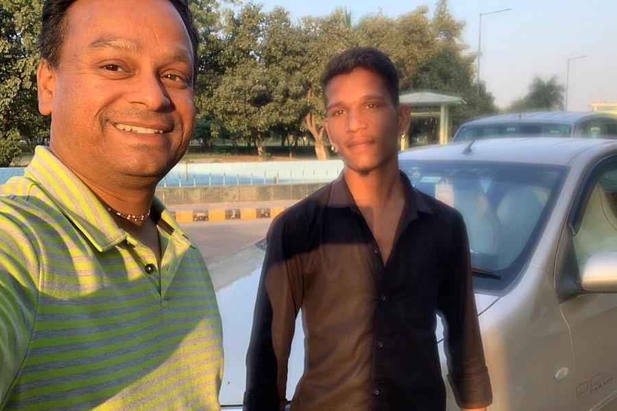 Udaipur Taxi Tour image