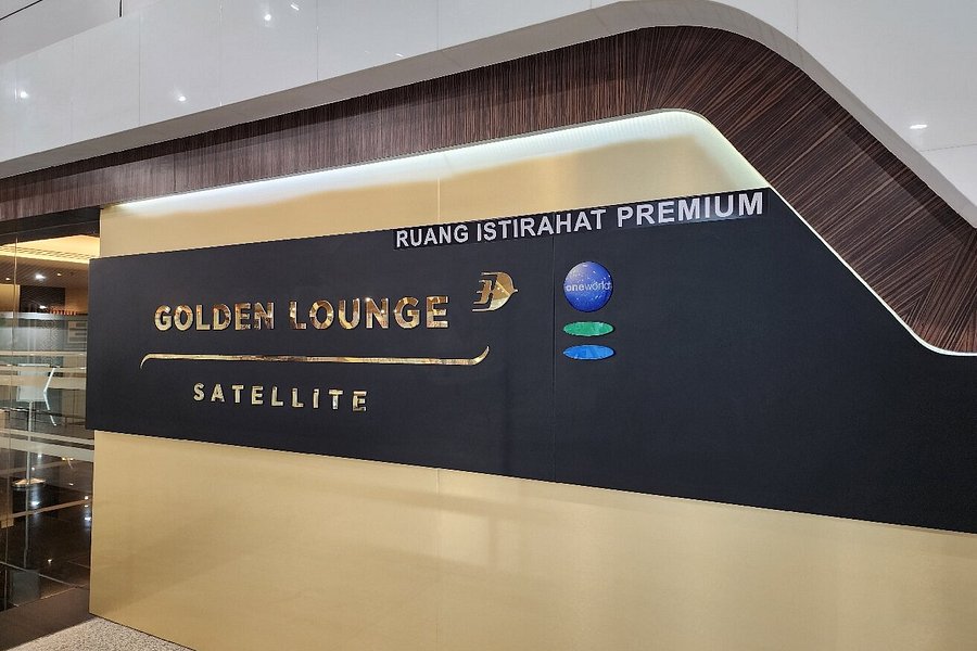 Golden Lounge image