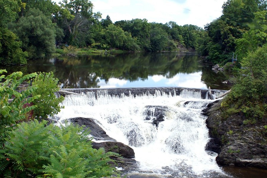 Beaver Mill Falls image