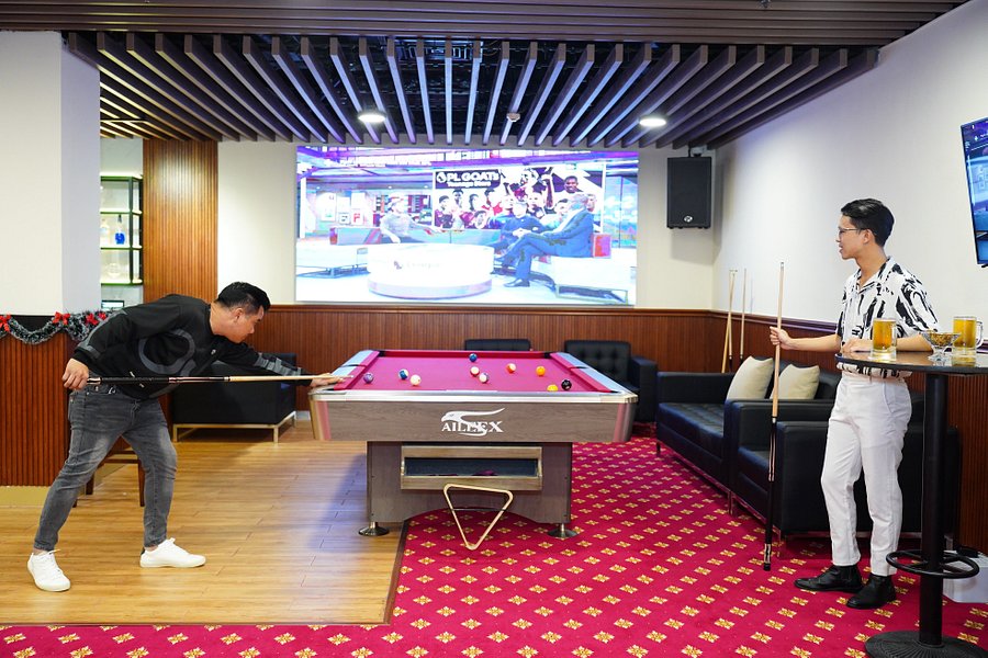 Dream Room Poker and Sports Club image