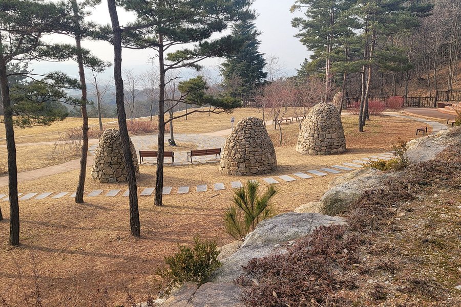 Yongbongsan Recreational Forest image