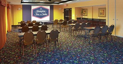Hotel photo 19 of Hampton Inn & Suites Dallas / Lewisville - Vista Ridge Mall, TX.