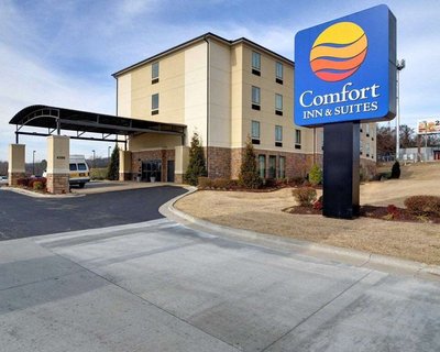 Hotel photo 6 of Comfort Inn & Suites - Fort Smith.