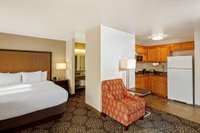 Hotel photo 25 of La Quinta Inn & Suites by Wyndham Las Vegas Red Rock.