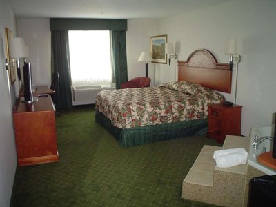Hotel photo 15 of La Quinta Inn & Suites by Wyndham Fort Smith.