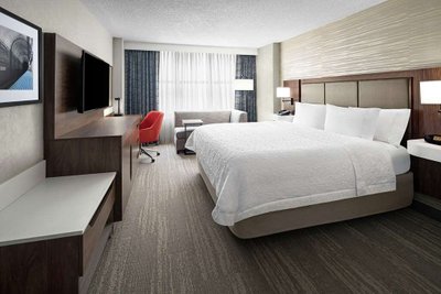 Hotel photo 4 of Hampton Inn & Suites Chicago-Downtown.
